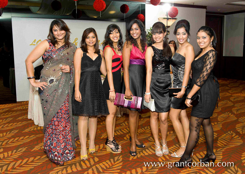 indian Hindu wedding banquet at eastin hotel pj petaling jaya logan and punam