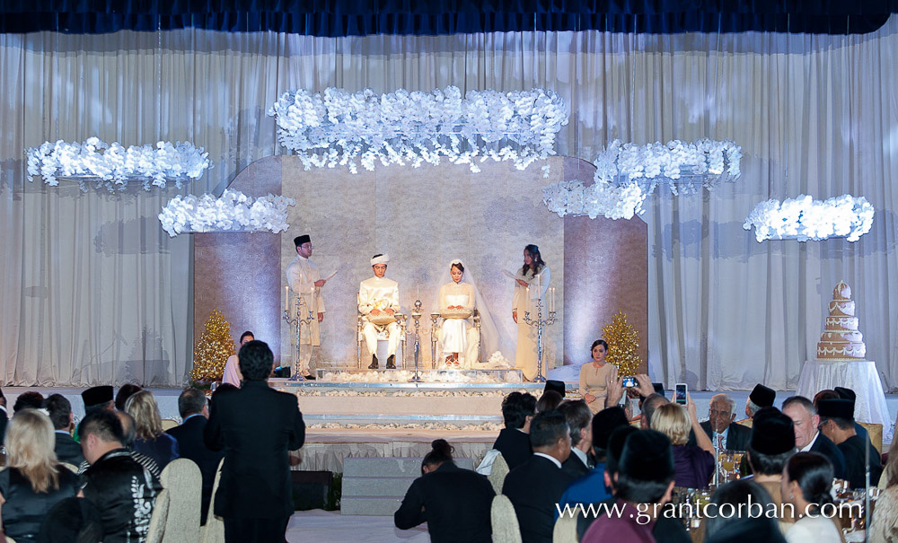 Malay wedding at the Shangrila hotel kuala Lumpur with royalty