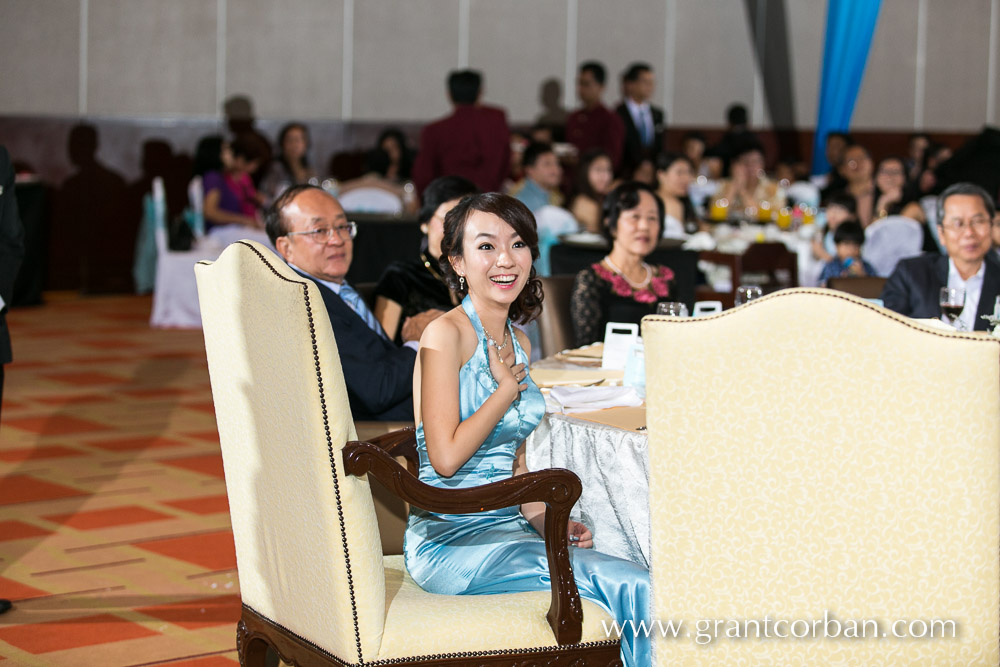 groom sings to bride