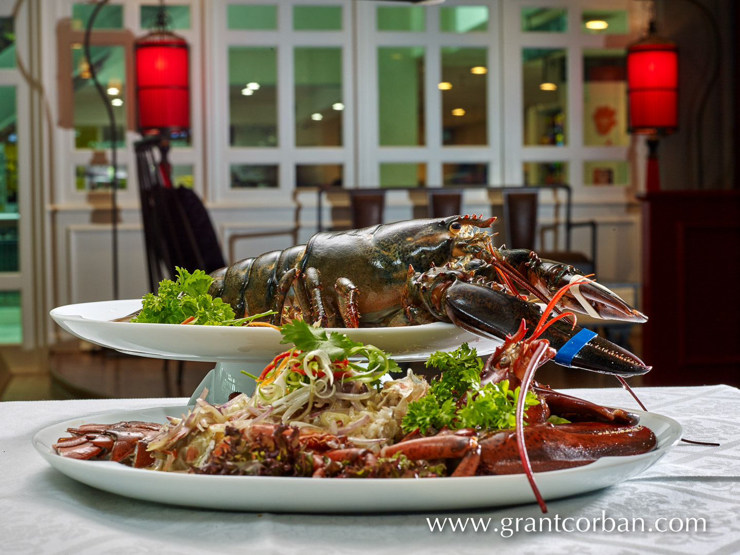 Fresh Lobster in Episode restaurant publika